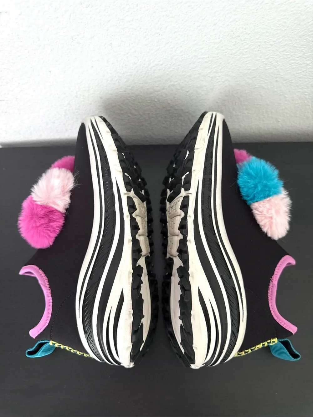 UGG Dots Colorful Pom-Pom Runner Trainers Sneakers - Picture 7 of 12